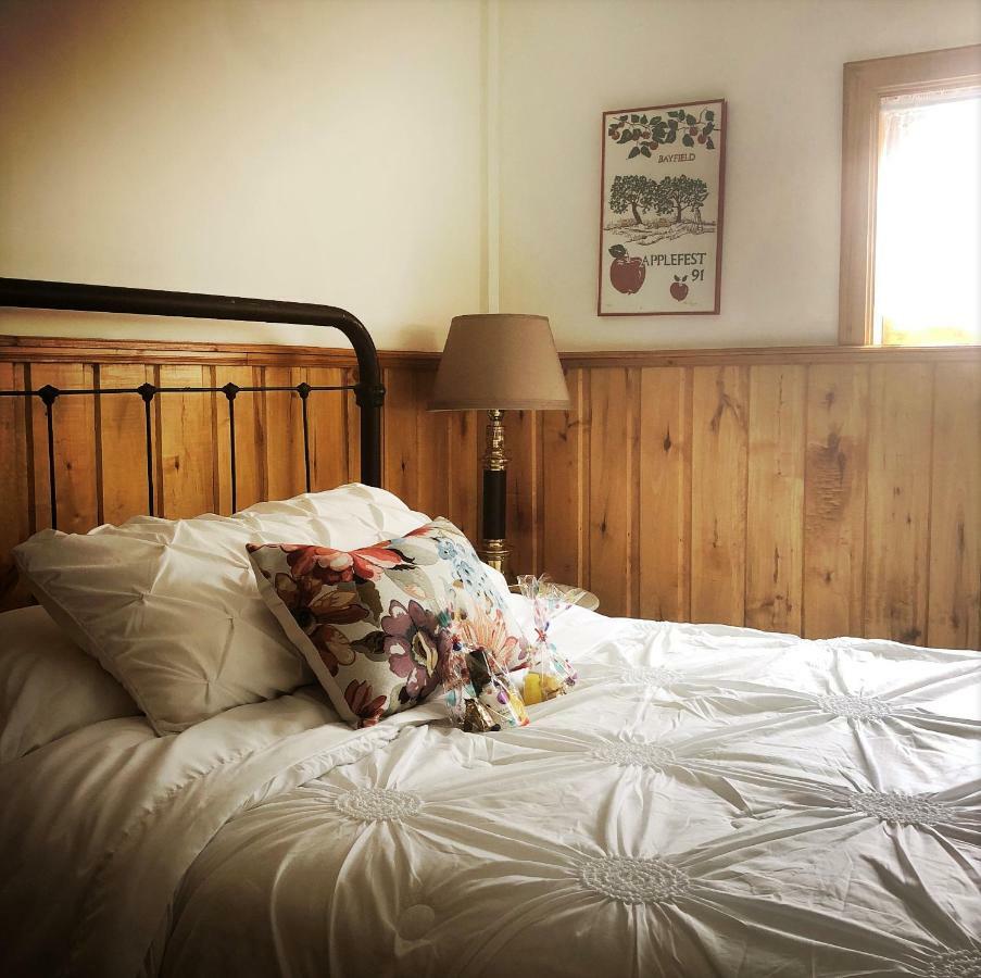 Harbor Hill House Hotel Bayfield Buitenkant foto